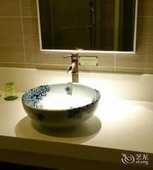 Beijing Phoenix Tree Hotel Daxing  Esterno foto